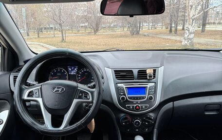 Hyundai Solaris II рестайлинг, 2011 год, 785 000 рублей, 10 фотография