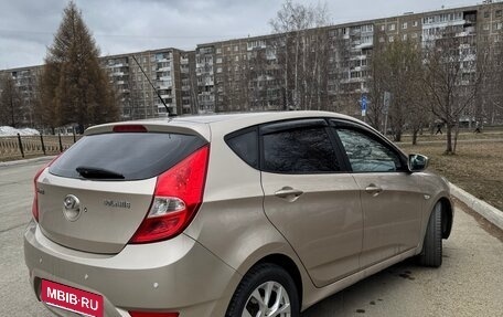 Hyundai Solaris II рестайлинг, 2011 год, 785 000 рублей, 6 фотография