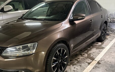 Volkswagen Jetta VI, 2012 год, 1 150 000 рублей, 4 фотография