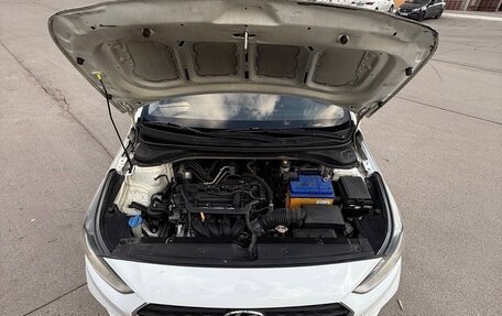 Hyundai Solaris II рестайлинг, 2017 год, 735 000 рублей, 12 фотография