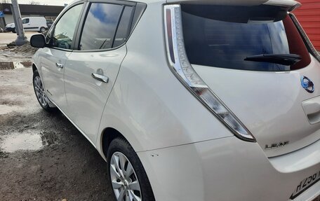 Nissan Leaf I, 2015 год, 1 065 000 рублей, 6 фотография