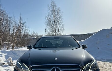 Mercedes-Benz E-Класс, 2015 год, 1 780 000 рублей, 5 фотография