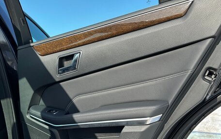 Mercedes-Benz E-Класс, 2015 год, 1 780 000 рублей, 10 фотография