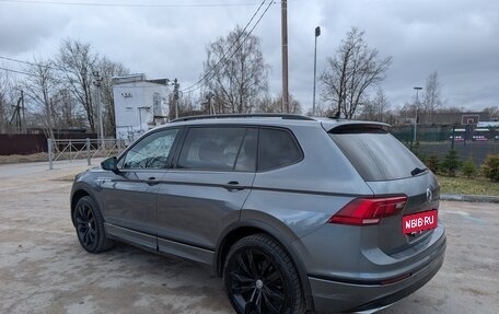 Volkswagen Tiguan II, 2021 год, 3 200 000 рублей, 3 фотография