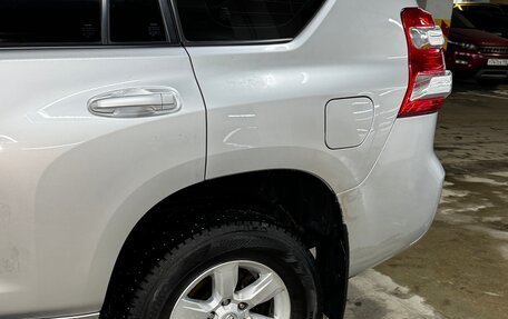 Toyota Land Cruiser Prado 150 рестайлинг 2, 2015 год, 2 950 000 рублей, 11 фотография