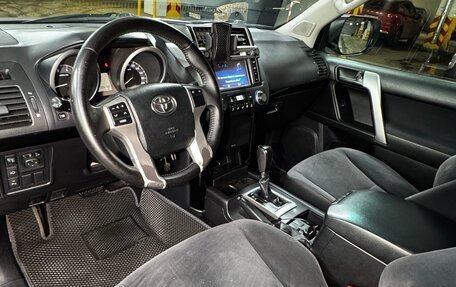 Toyota Land Cruiser Prado 150 рестайлинг 2, 2015 год, 2 950 000 рублей, 17 фотография