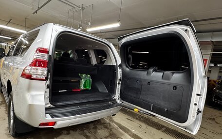 Toyota Land Cruiser Prado 150 рестайлинг 2, 2015 год, 2 950 000 рублей, 19 фотография