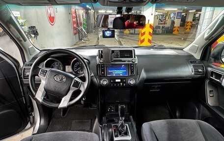 Toyota Land Cruiser Prado 150 рестайлинг 2, 2015 год, 2 950 000 рублей, 27 фотография