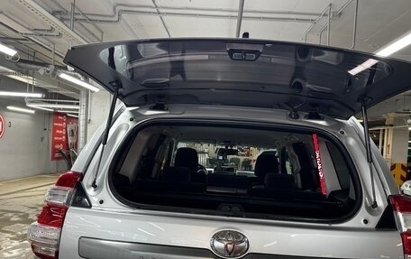 Toyota Land Cruiser Prado 150 рестайлинг 2, 2015 год, 2 950 000 рублей, 21 фотография