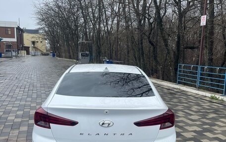 Hyundai Elantra VI рестайлинг, 2019 год, 1 420 000 рублей, 3 фотография