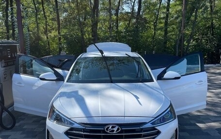 Hyundai Elantra VI рестайлинг, 2019 год, 1 420 000 рублей, 10 фотография