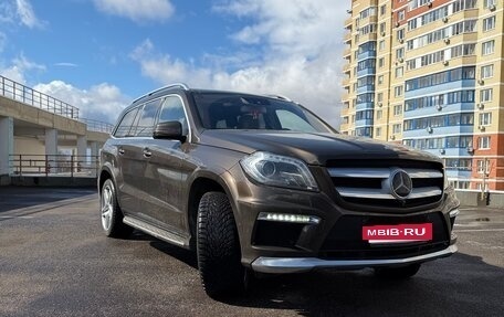 Mercedes-Benz GL-Класс, 2015 год, 3 500 000 рублей, 3 фотография