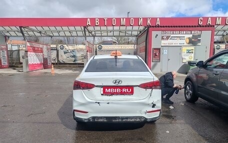 Hyundai Solaris II рестайлинг, 2018 год, 550 000 рублей, 2 фотография