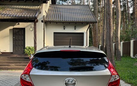 Hyundai Solaris II рестайлинг, 2011 год, 650 000 рублей, 6 фотография