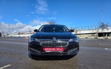 Skoda Superb III рестайлинг, 2025 год, 4 500 000 рублей, 3 фотография