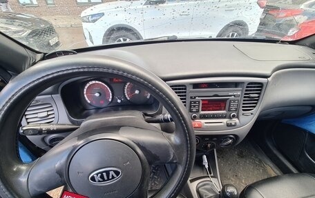 KIA Rio II, 2010 год, 350 000 рублей, 13 фотография