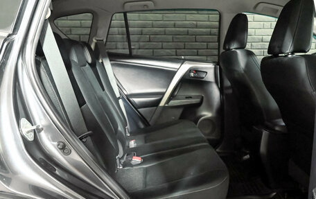 Toyota RAV4, 2014 год, 1 990 000 рублей, 18 фотография