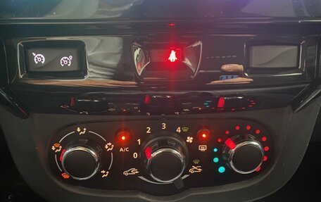 Renault Duster I рестайлинг, 2019 год, 1 296 000 рублей, 30 фотография