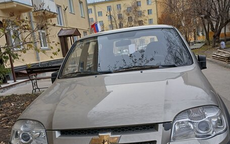 Chevrolet Niva I рестайлинг, 2011 год, 550 000 рублей, 1 фотография