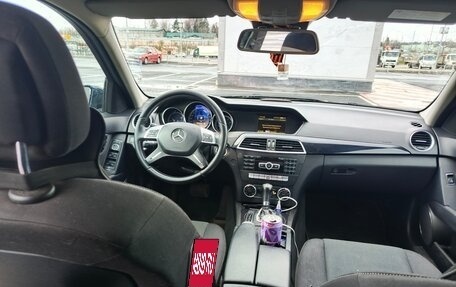 Mercedes-Benz C-Класс, 2011 год, 1 200 000 рублей, 8 фотография