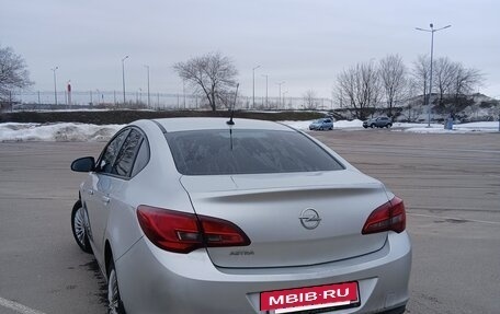 Opel Astra J, 2013 год, 615 000 рублей, 6 фотография