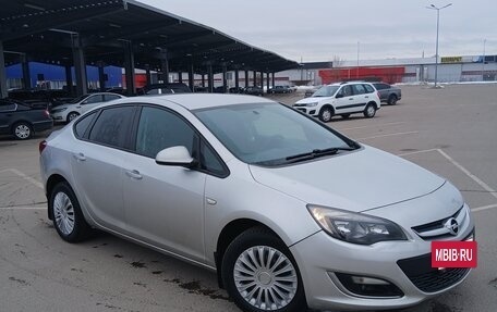Opel Astra J, 2013 год, 615 000 рублей, 2 фотография