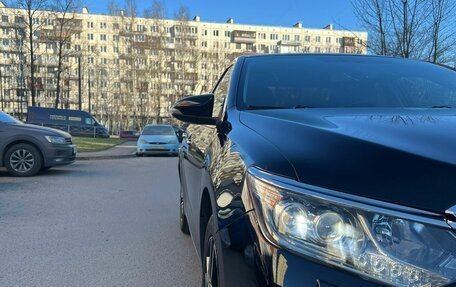Toyota Camry, 2017 год, 1 800 080 рублей, 3 фотография