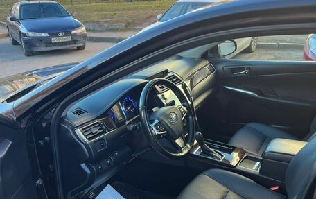 Toyota Camry, 2017 год, 1 800 080 рублей, 6 фотография