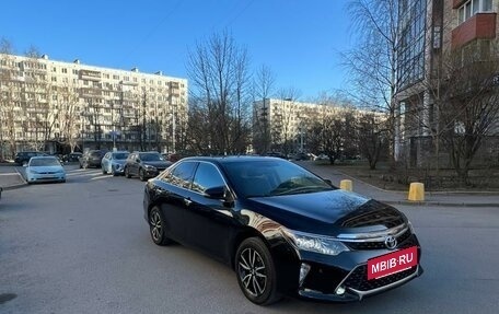 Toyota Camry, 2017 год, 1 800 080 рублей, 8 фотография