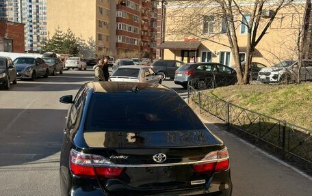 Toyota Camry, 2017 год, 1 800 080 рублей, 10 фотография