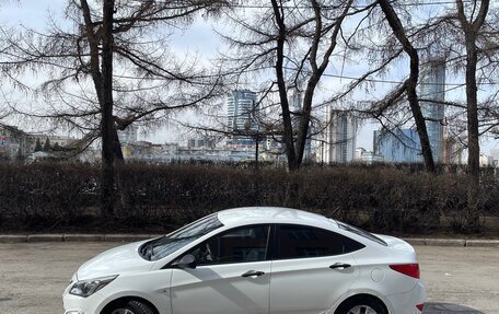 Hyundai Solaris II рестайлинг, 2015 год, 800 000 рублей, 4 фотография