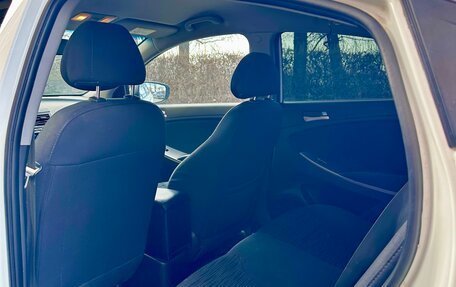 Hyundai Solaris II рестайлинг, 2015 год, 800 000 рублей, 7 фотография