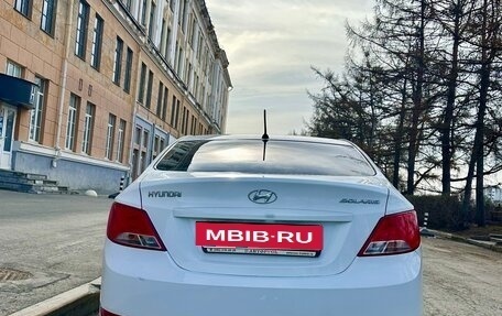 Hyundai Solaris II рестайлинг, 2015 год, 800 000 рублей, 5 фотография