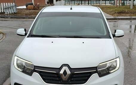 Renault Logan II, 2020 год, 799 999 рублей, 2 фотография