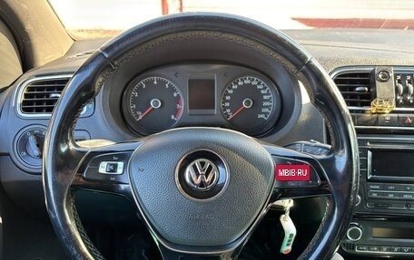 Volkswagen Polo VI (EU Market), 2017 год, 900 000 рублей, 7 фотография