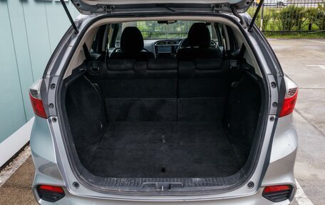 Honda Shuttle II, 2017 год, 1 550 000 рублей, 19 фотография