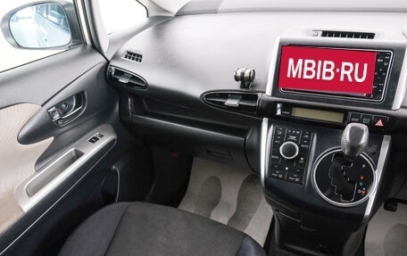 Toyota Wish II, 2009 год, 1 399 000 рублей, 10 фотография