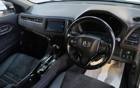 Honda Vezel, 2016 год, 1 879 000 рублей, 11 фотография