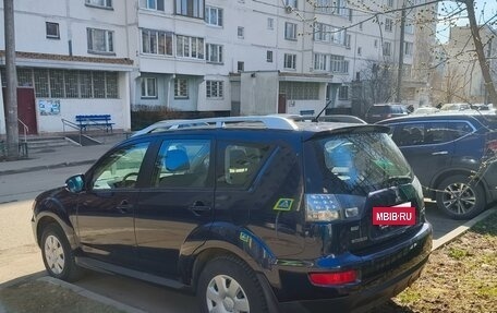 Mitsubishi Outlander III рестайлинг 3, 2010 год, 950 000 рублей, 11 фотография