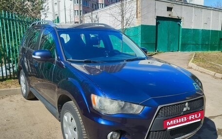 Mitsubishi Outlander III рестайлинг 3, 2010 год, 950 000 рублей, 7 фотография