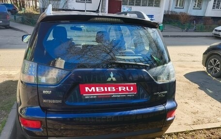 Mitsubishi Outlander III рестайлинг 3, 2010 год, 950 000 рублей, 15 фотография
