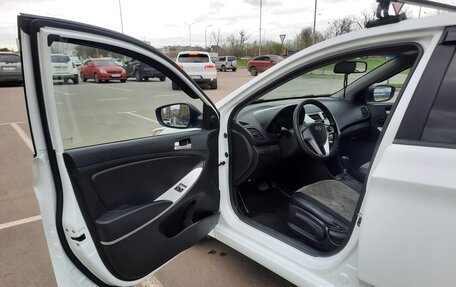 Hyundai Solaris II рестайлинг, 2013 год, 850 000 рублей, 9 фотография