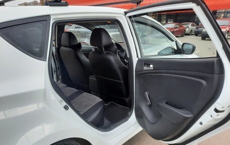 Hyundai Solaris II рестайлинг, 2013 год, 850 000 рублей, 12 фотография