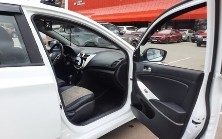 Hyundai Solaris II рестайлинг, 2013 год, 850 000 рублей, 11 фотография