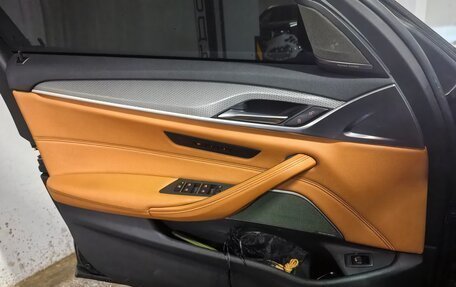 BMW 5 серия, 2018 год, 3 500 000 рублей, 12 фотография