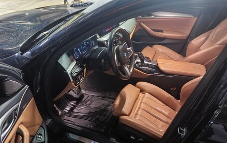 BMW 5 серия, 2018 год, 3 500 000 рублей, 9 фотография