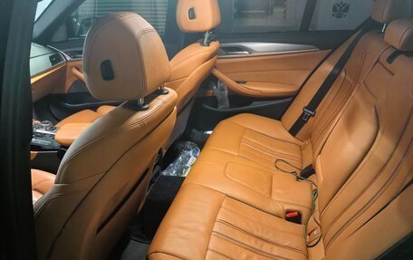 BMW 5 серия, 2018 год, 3 500 000 рублей, 16 фотография