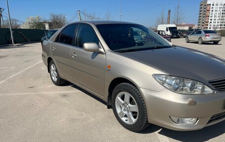 Toyota Camry V40, 2004 год, 1 250 000 рублей, 3 фотография
