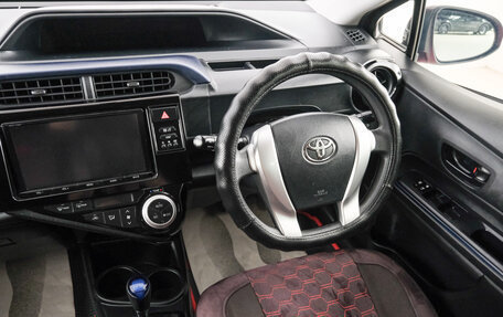 Toyota Aqua I, 2016 год, 1 099 000 рублей, 10 фотография