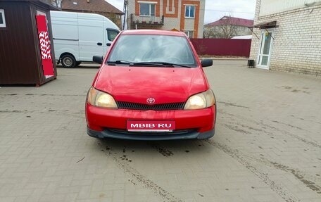 Toyota Echo, 2000 год, 450 000 рублей, 1 фотография